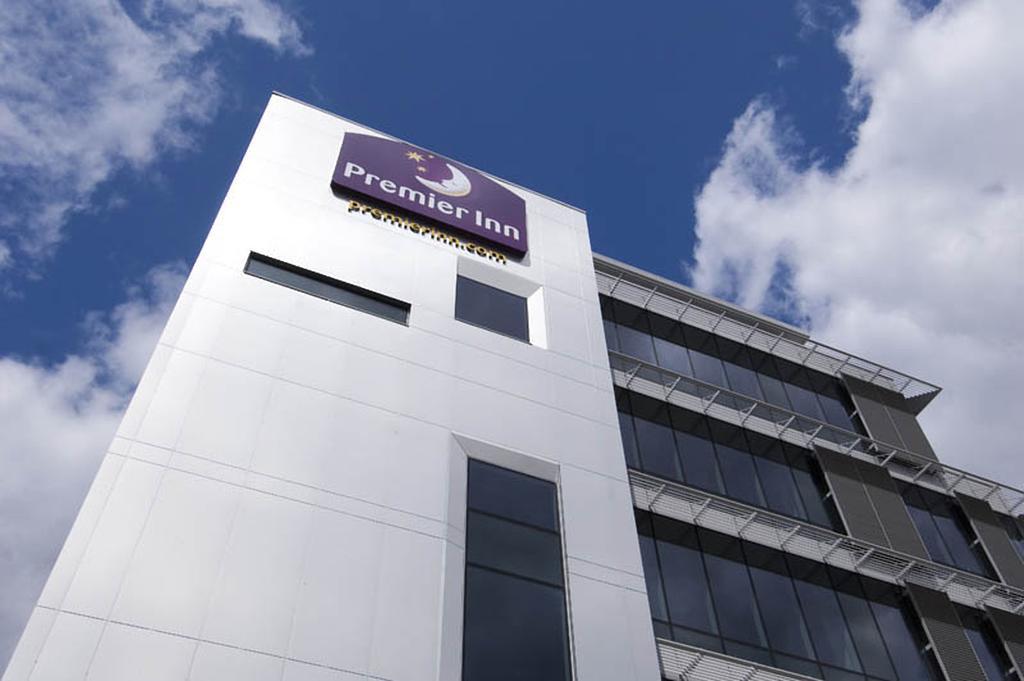 Premier Inn London Ealing Μπρέντφορντ Εξωτερικό φωτογραφία