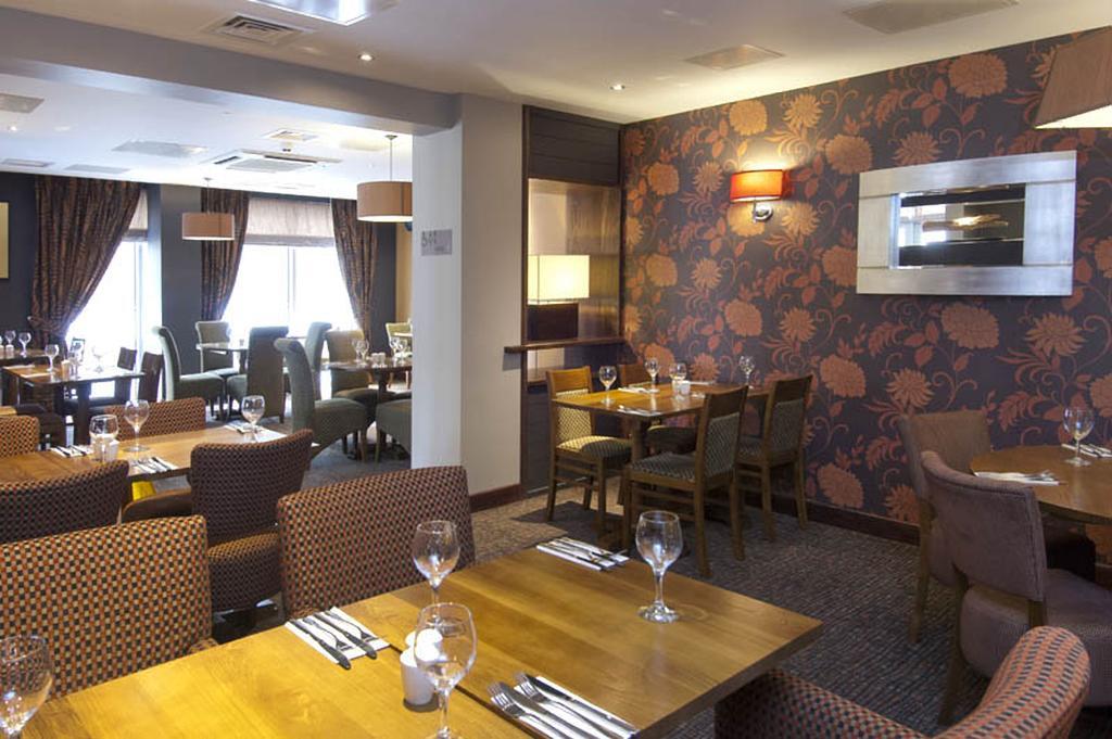 Premier Inn London Ealing Μπρέντφορντ Εξωτερικό φωτογραφία